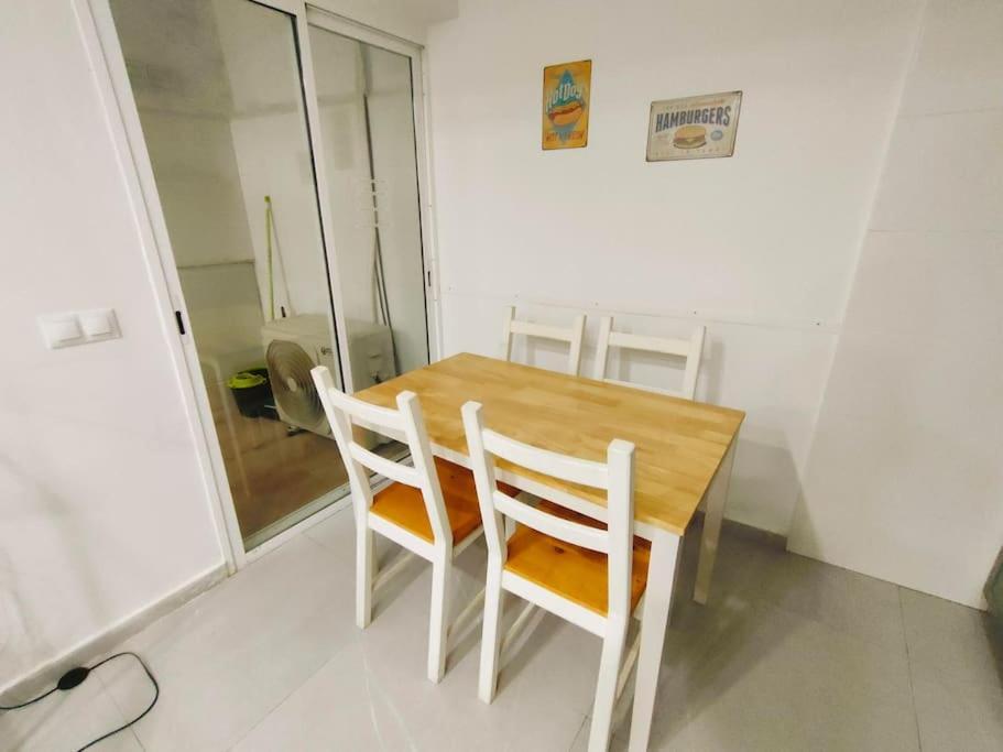 Apartmán Apartamento En Centro Historico Cerca De La Playa Cádiz Exteriér fotografie